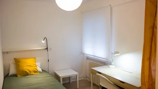 Rooms in Zaragoza - photo 8