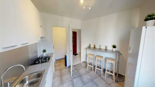 Rooms in Lyon - photo 8