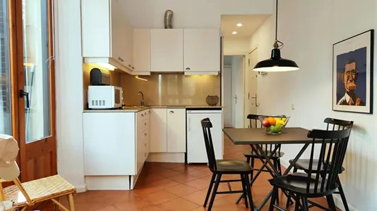 Apartments in Barcelona Ciutat Vella - photo 2