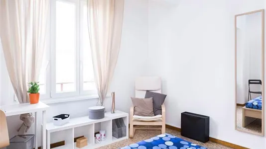 Rooms in Milano Zona 8 - Fiera, Gallaratese, Quarto Oggiaro - photo 5
