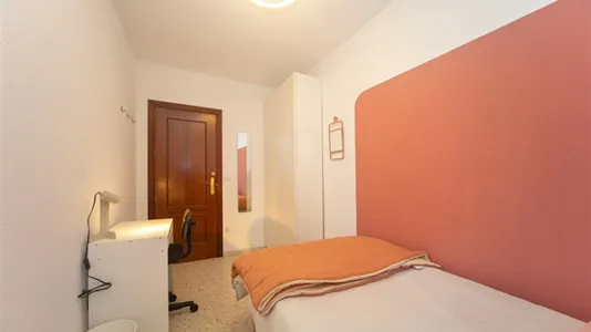 Rooms in Granada - photo 3