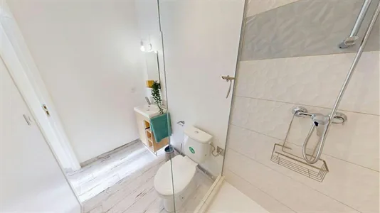 Rooms in Lyon - photo 7