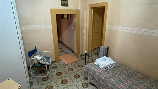 Rooms in Napoli Municipalità 2 - photo 4