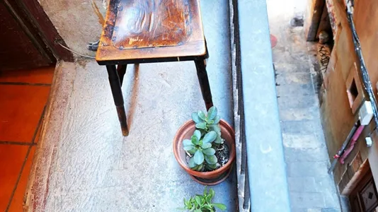 Rooms in Barcelona Ciutat Vella - photo 8