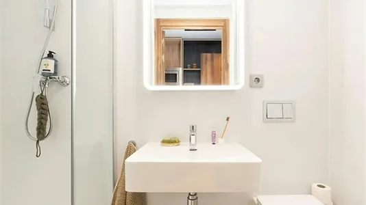 Rooms in Cornellà de Llobregat - photo 4