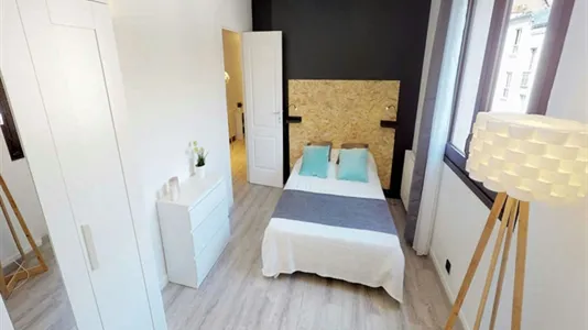 Rooms in Paris 16ème arrondissement (South) - photo 1