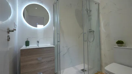 Rooms in Barcelona Eixample - photo 7