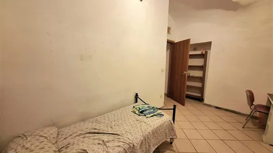 Rooms in Napoli Municipalità 2 - photo 2