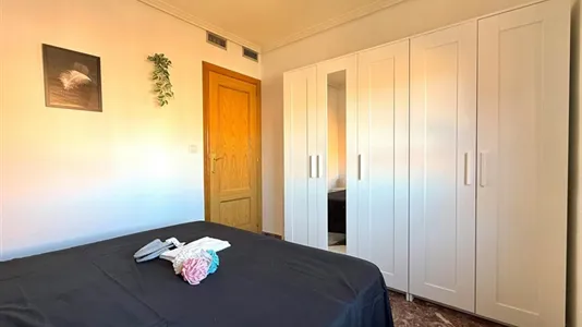 Rooms in Zaragoza - photo 6