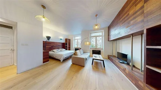 Apartments in Lyon - photo 4