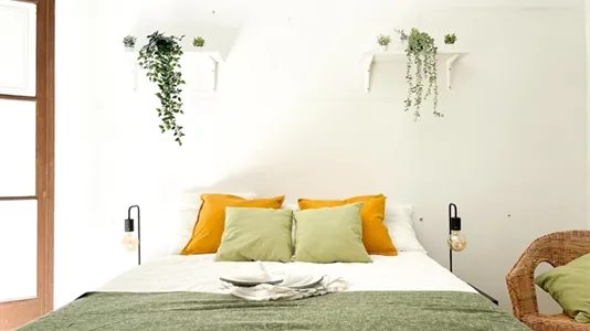 Rooms in Barcelona Ciutat Vella - photo 6