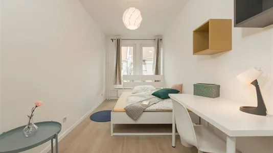 Rooms in Berlin Neukölln - photo 1