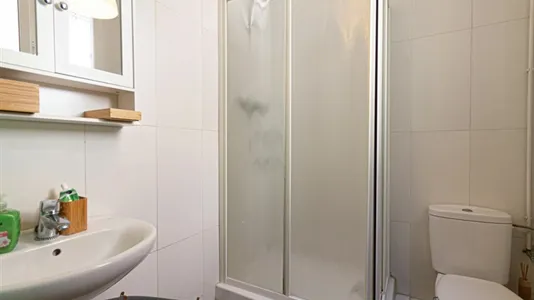 Rooms in Barcelona Eixample - photo 10