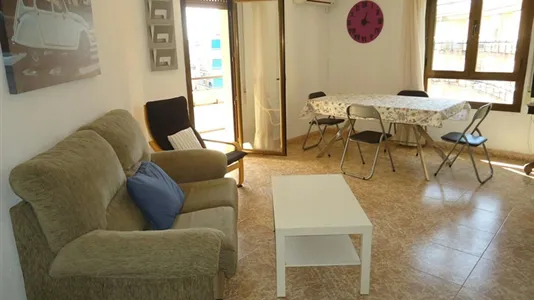Rooms in Córdoba - photo 8