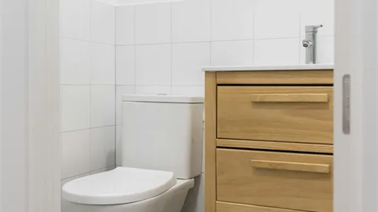 Rooms in Madrid Chamberí - photo 10