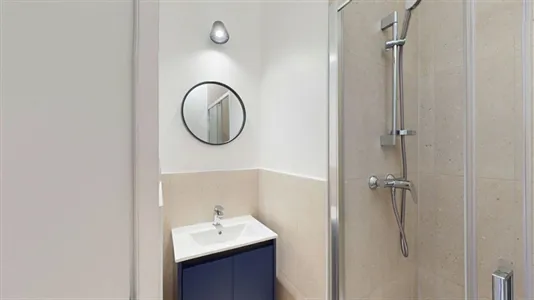 Rooms in Paris 18ème arrondissement - Montmartre - photo 5