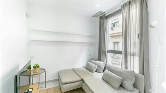 Apartments in Barcelona Ciutat Vella - photo 6