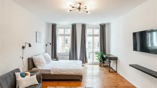 Apartments in Berlin Pankow - photo 2