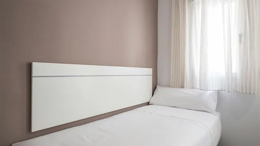 Rooms in Madrid Centro - photo 5