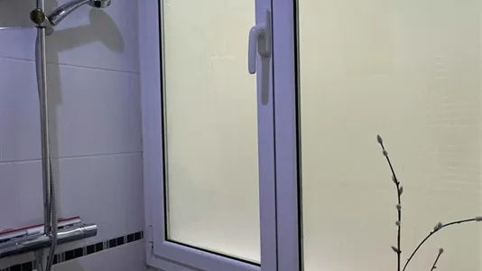 Rooms in Barcelona Eixample - photo 10