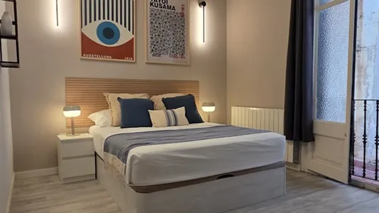 Rooms in Barcelona Eixample - photo 2