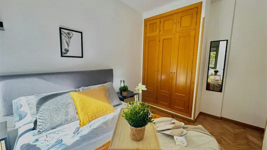Rooms in Madrid Hortaleza - photo 1