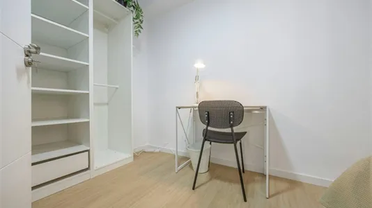 Rooms in el Camí de Vera - photo 5