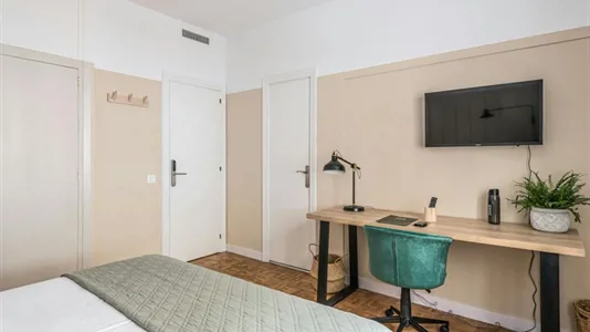 Rooms in Barcelona Sarrià-St. Gervasi - photo 2