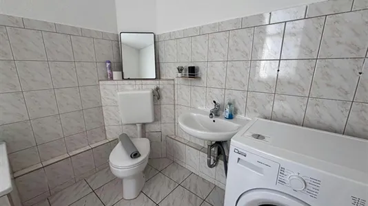 Apartments in Burgenlandkreis - photo 6