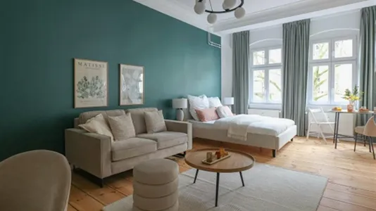 Apartments in Berlin Friedrichshain-Kreuzberg - photo 1
