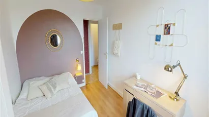 Room for rent in Nanterre, Île-de-France