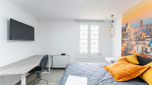 Rooms in Madrid Centro - photo 2