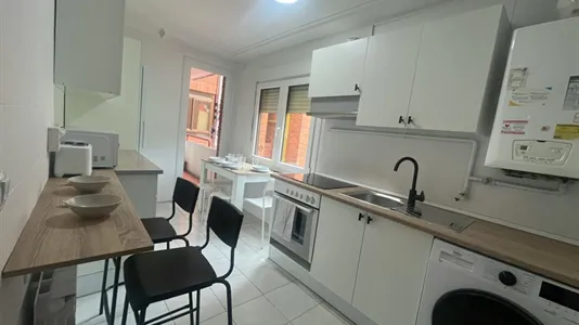 Rooms in Bilbao - photo 8