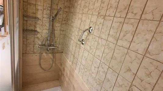 Rooms in Barcelona Les Corts - photo 8