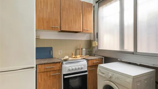 Rooms in Barcelona Sant Martí - photo 9