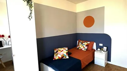 Room for rent in Milano Zona 2 - Stazione Centrale, Gorla, Turro, Greco, Crescenzago, Milan