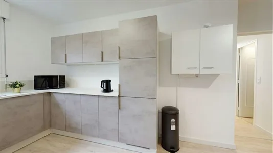 Rooms in Lyon - photo 8