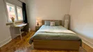 Room for rent, Lisbon (region), &lt;span class=&quot;blurred street&quot; onclick=&quot;ProcessAdRequest(13538853)&quot;&gt;&lt;span class=&quot;hint&quot;&gt;See streetname&lt;/span&gt;[xxxxxxxxxxxxx]&lt;/span&gt;