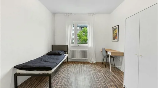 Rooms in Location is not specified - photo 1