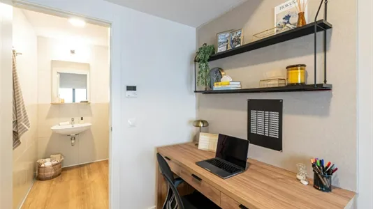 Rooms in Madrid Moncloa-Aravaca - photo 5