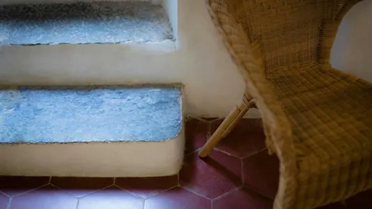 Houses in La Spezia - photo 8