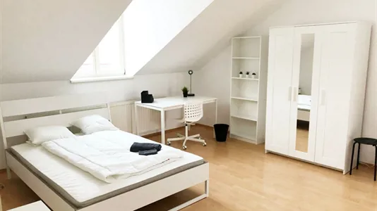 Rooms in Vienna Favoriten - photo 1