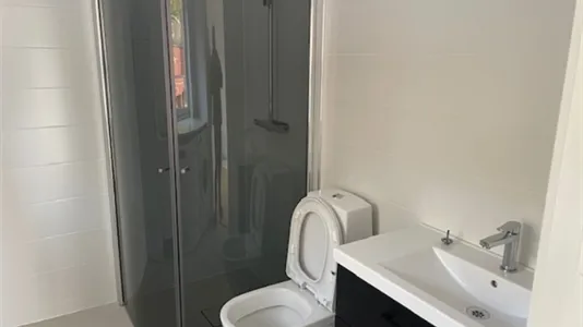 Houses in Södertälje - photo 5