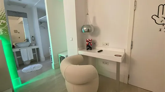 Rooms in Madrid Salamanca - photo 5