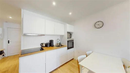 Apartments in Toulon - photo 2