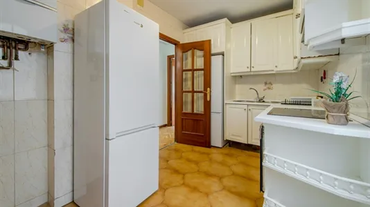 Rooms in Madrid Retiro - photo 9