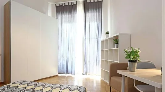Rooms in Roma Municipio II – Parioli/Nomentano - photo 8