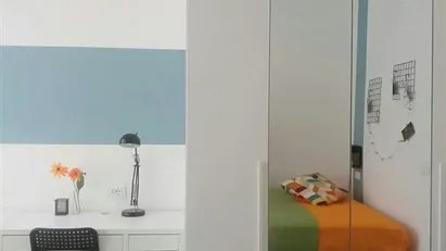 Room for rent in Milano Zona 2 - Stazione Centrale, Gorla, Turro, Greco, Crescenzago, Milan