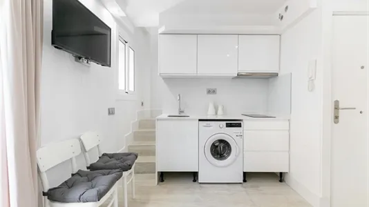 Apartments in Barcelona Ciutat Vella - photo 8