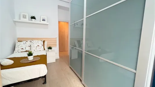 Rooms in Valencia L'Eixample - photo 5